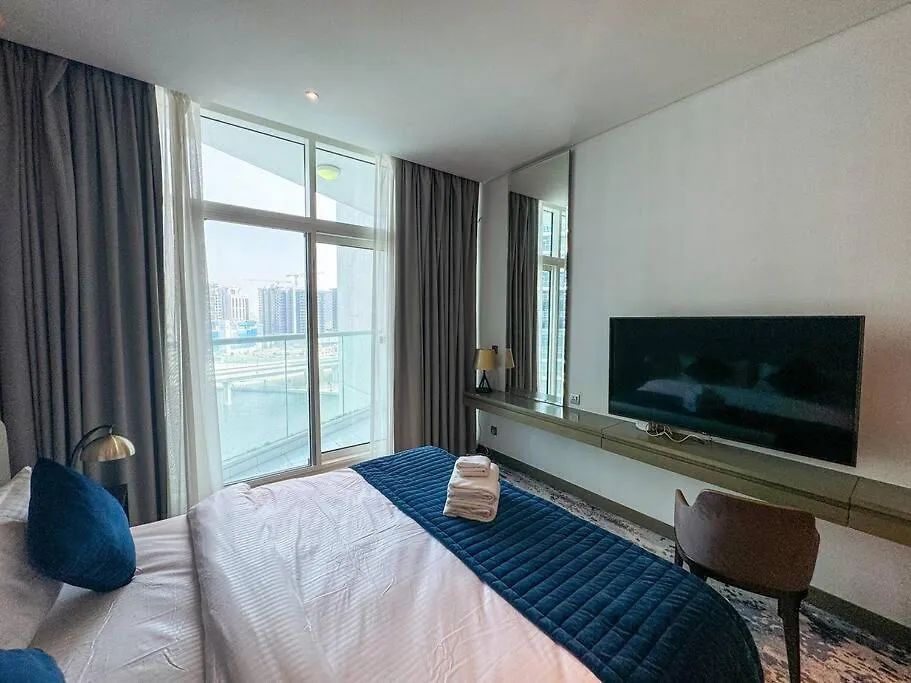 Queens Estate Vacation Homes - Damac Mainson Prive, Business Bay Dubai 0*,